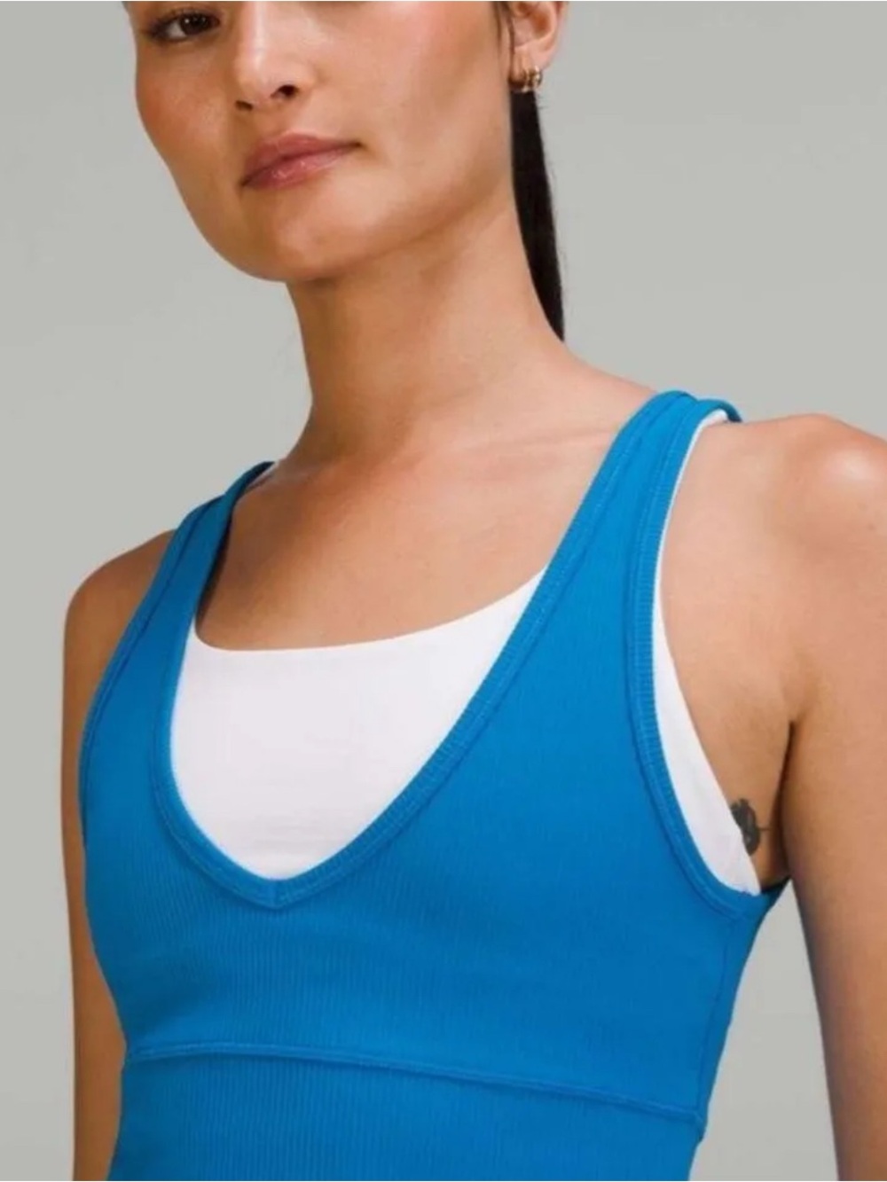 Lululemon Ribbed Tank Top Poolside Blue - Picture 3 of 9